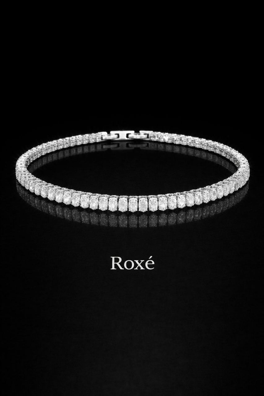 Brățară Roxé Argintie cu Cristale Dreptunghiulare Fine – Eleganță Subtilă, 18 cm