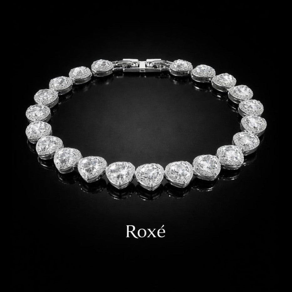 Bratara ROXE argintie eleganta cu inimioare din cristale stralucitoare, design romantic premium, 20 cm