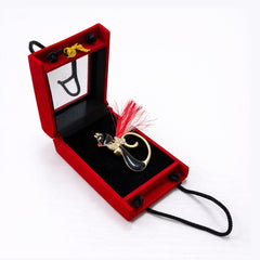 Brosa Martisor Pisica Neagra cu Strasuri in Cutie Eleganta