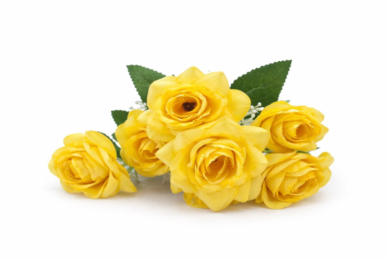Buchet artificial deosebit cu 7 trandafiri catifelati galben intens 30 cm