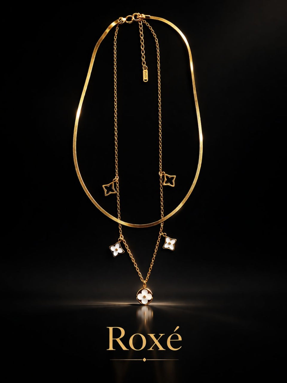 Colier auriu Roxé stratificat cu flori albe elegante, reglabil 42+5.5 cm