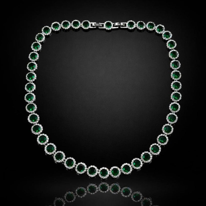 Colier elegant Roxe, argintiu cu pietre verzi, din material inoxidabil, design rafinat, 40cm