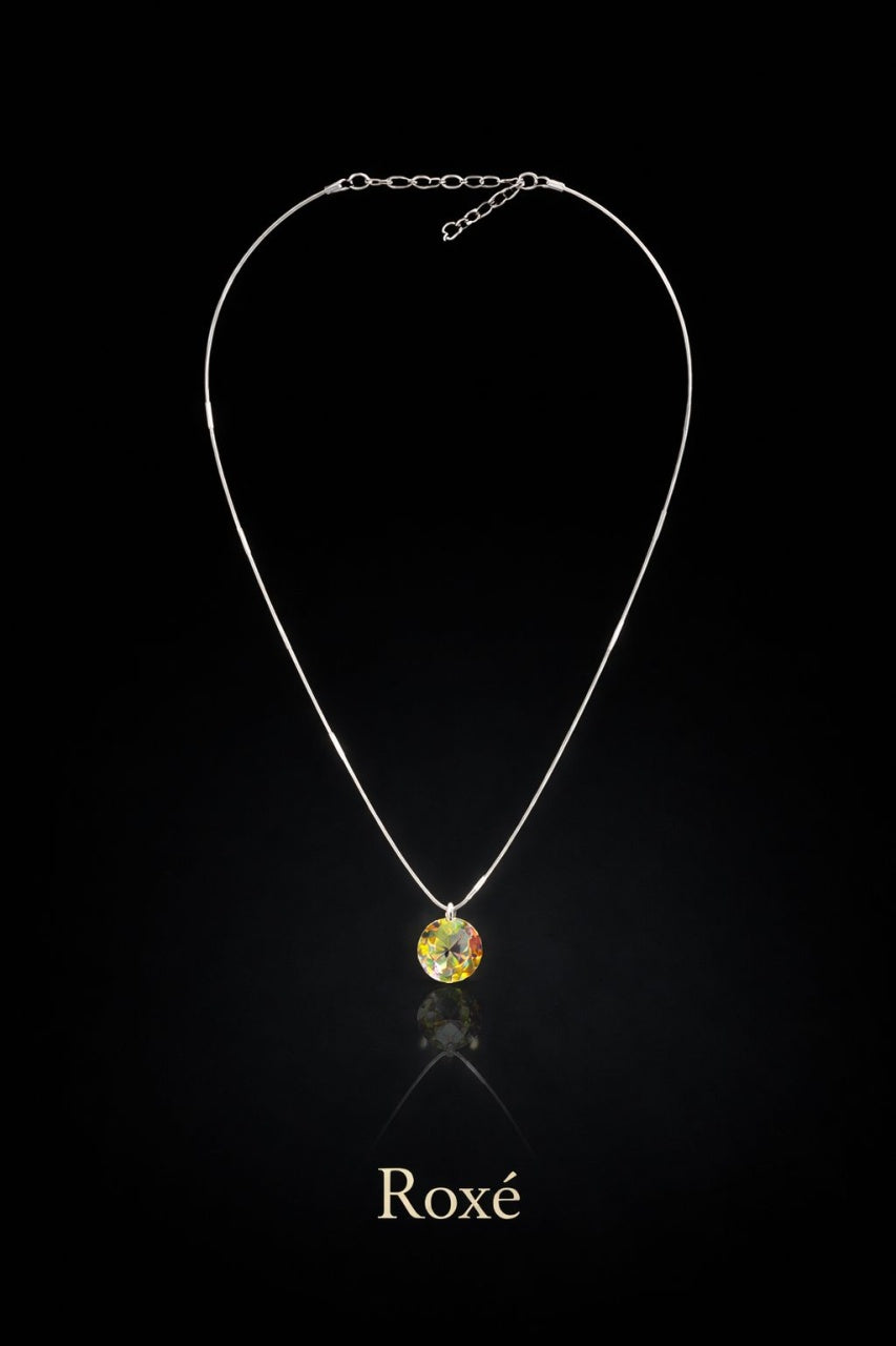 Colier Roxe cu pandantiv cristal iridescent rotund, 40 cm, reglabil – bijuterie elegantă damă