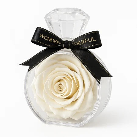 Cutie Diamant cu Trandafir din Sapun Alb 14x10.5 cm Cadou Romantic Elegant