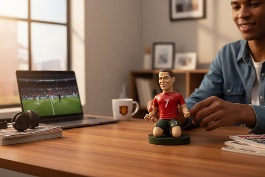 Figurina Ceramica Fotbalist , 13 cm, Model Colectie, Detalii Realiste