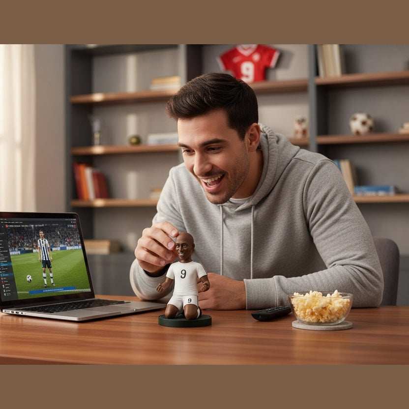 Figurina Ceramica Fotbalist , 13 cm, Model Colectie, Detalii Realiste