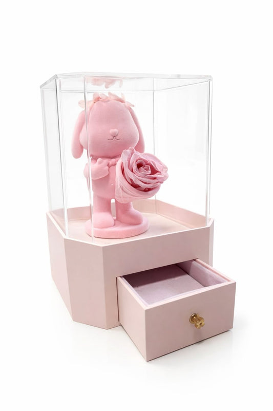 Iepuras cu trandafir in vitrina 22x15x15 cm, 1kg cu sertar bijuterii si punga cadou