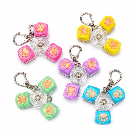 Jucărie Antistres Fidget Spinner cu 3 Taste și Lumini LED – Breloc Sensorial cu Lăbuțe Luminoase