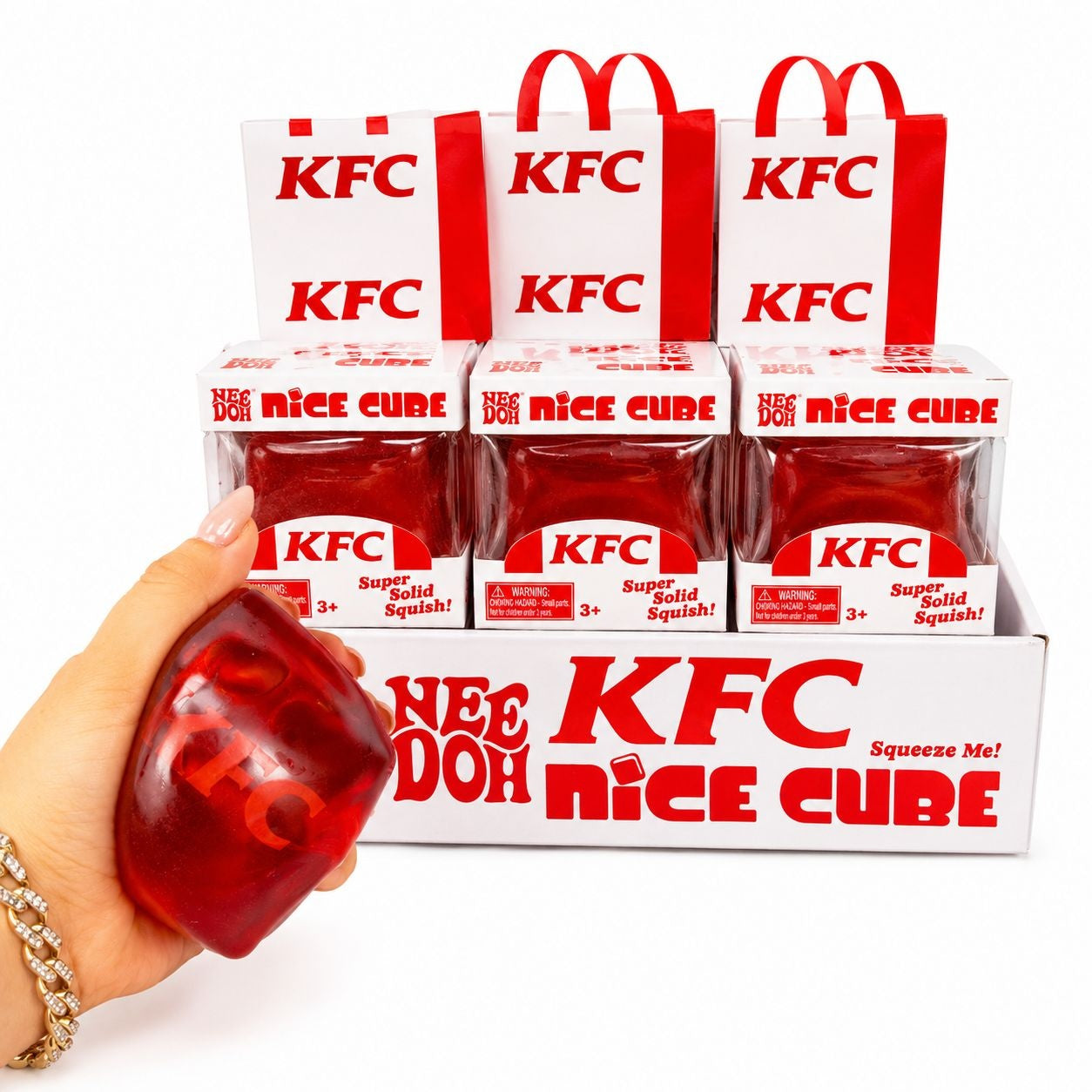 Jucărie Antistres NeeDoh Nice Cube Roșu – Cub Squishy Super Moale pentru Relaxare și Reducerea Stresului