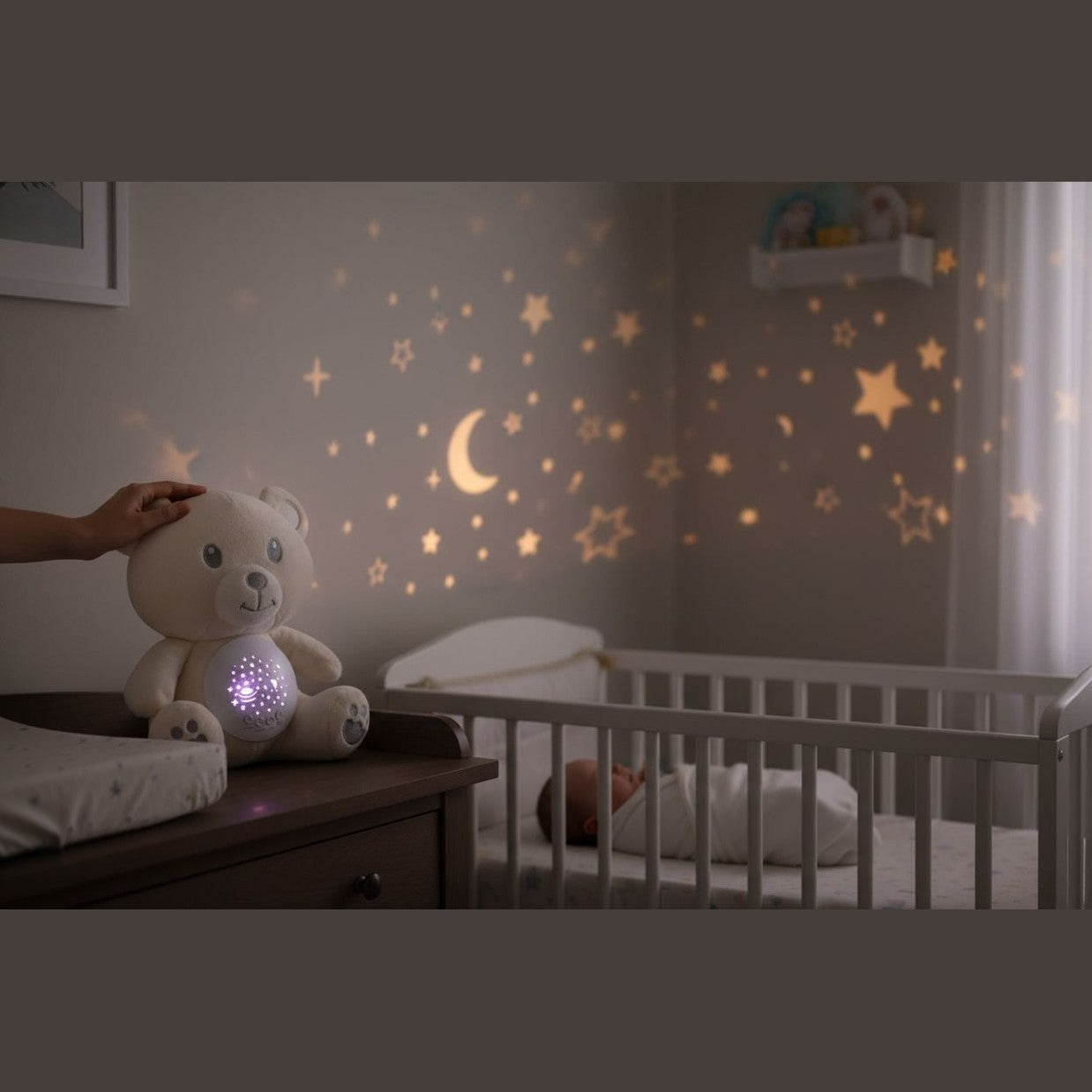 Jucarie de Plus cu Proiectie Luminoasa si Sunete Blande , Ursulet Baby Doll, 26x20x14cm