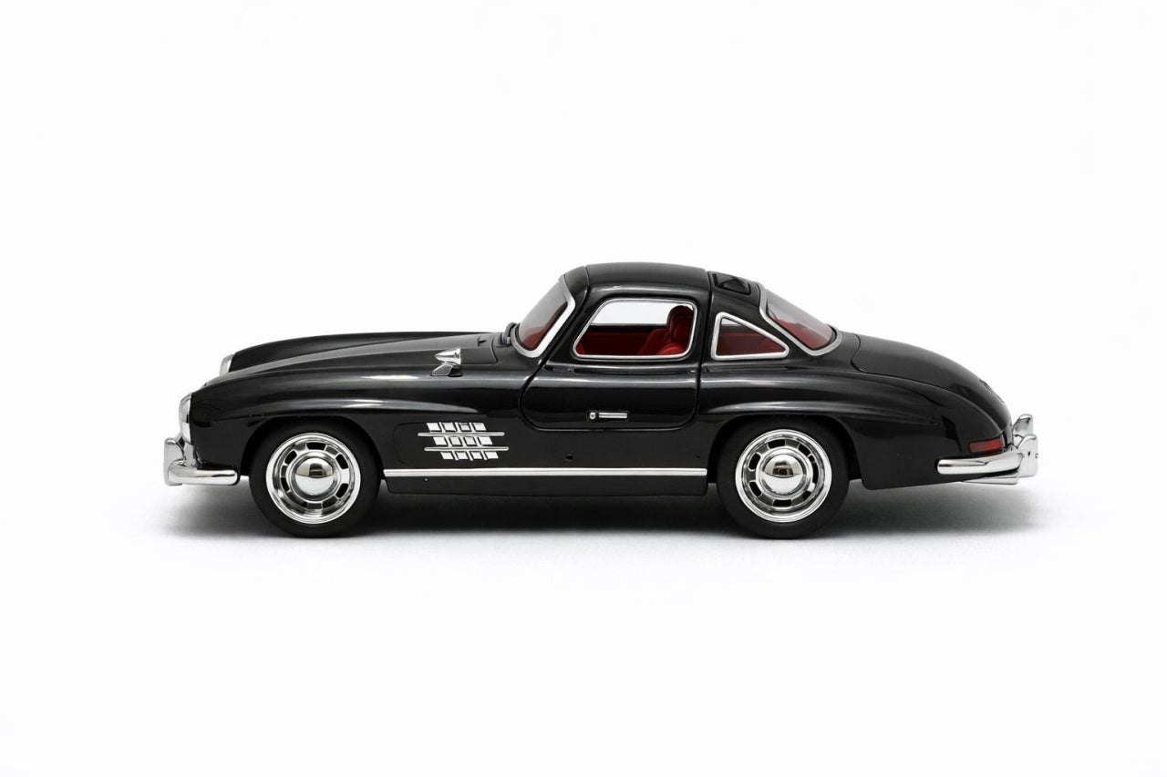 Masinuta clasica coupe aliaj metalic scara 1:32, neagra lucioasa, interior rosu, 2 usi functionale