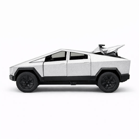 Masinuta metalica pickup futurist cu design unghiular, culoare argintiu, 15.5 cm