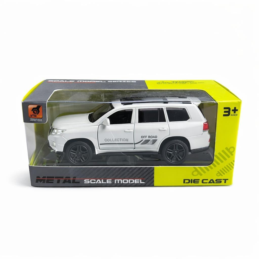 Masinuta metalica SUV alb off road, die cast, 15.5x7 cm, model realist cu usi functionale