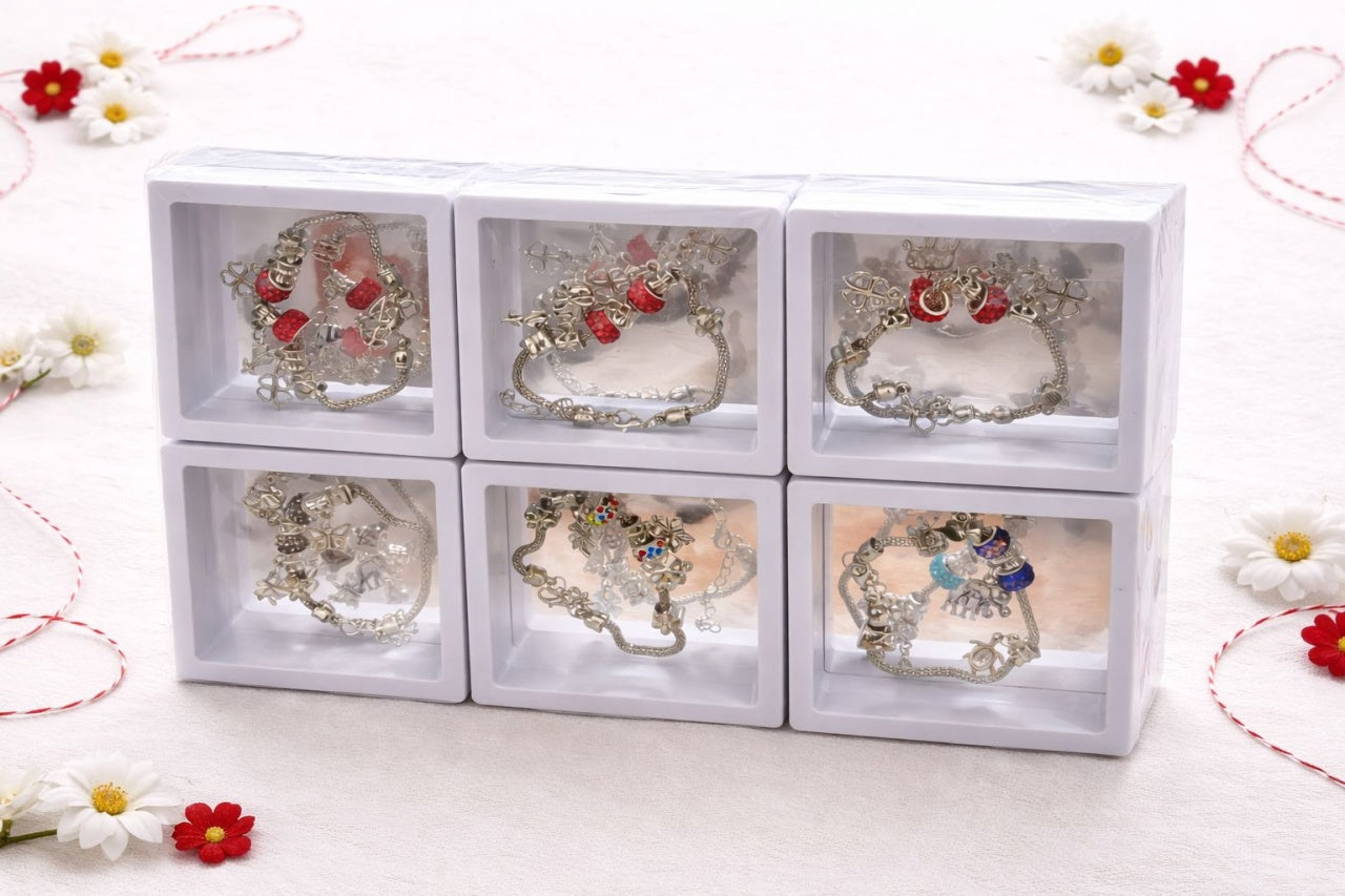 Set 12 Bratari Martisor Elegante, diverse modele, Cadou 1 Martie 9x9 cm