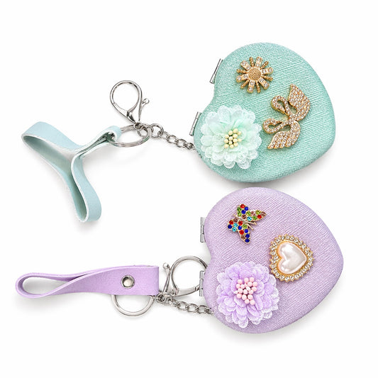 Set 12 oglinzi cosmetice 7 cm, model inimă, design elegant cu breloc