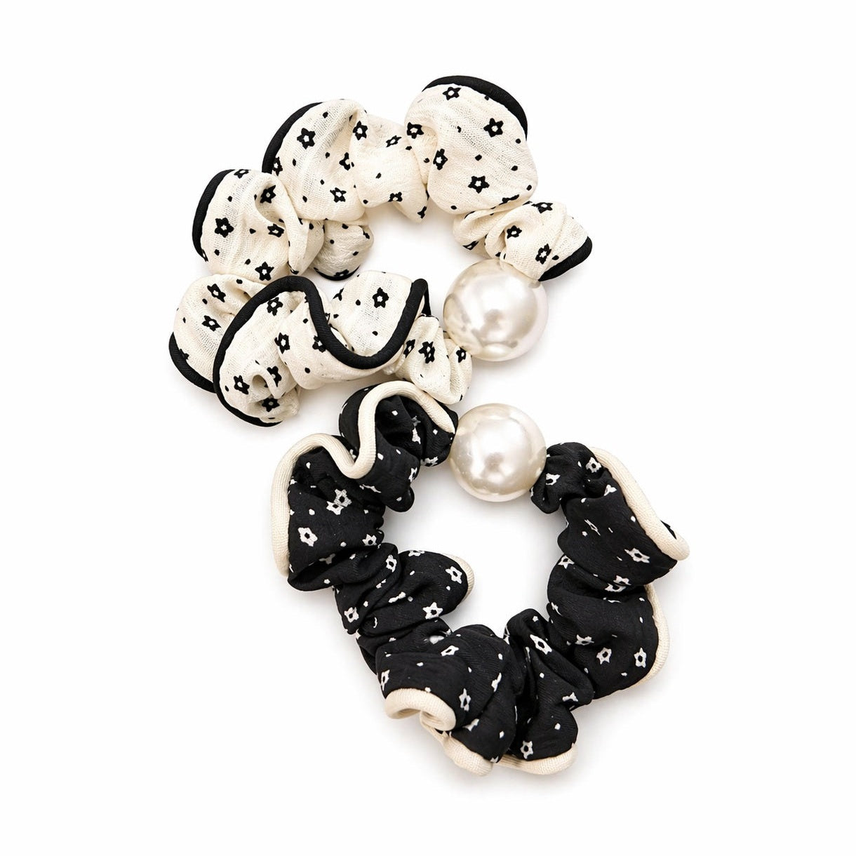 Set 50 elastice de păr tip scrunchie, din material textil, cu perlă decorativă