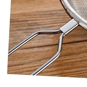Strecuratoare bucatarie inox 18 cm, sita metalica fina pentru strecurat alimente