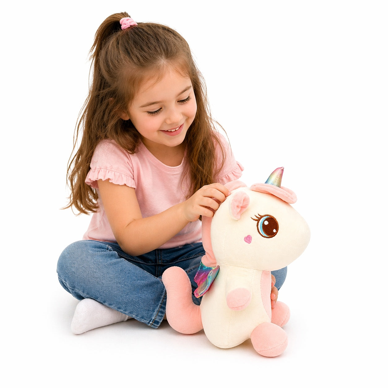 Unicorn de plus 30cm alb cu detalii roz si aripi colorate, jucarie moale copii
