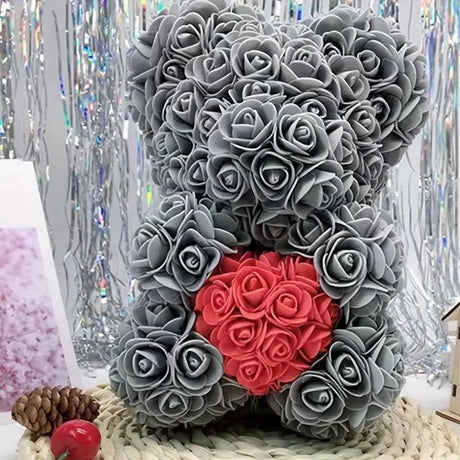 Ursulet decorativ Gri cu inimioara rosie 23cm din trandafiri spuma si cutie cadou cu panglica