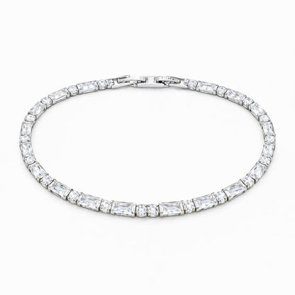 Bratara eleganta Roxe argintie cu cristale mixte, design modern si stralucitor, 18 cm