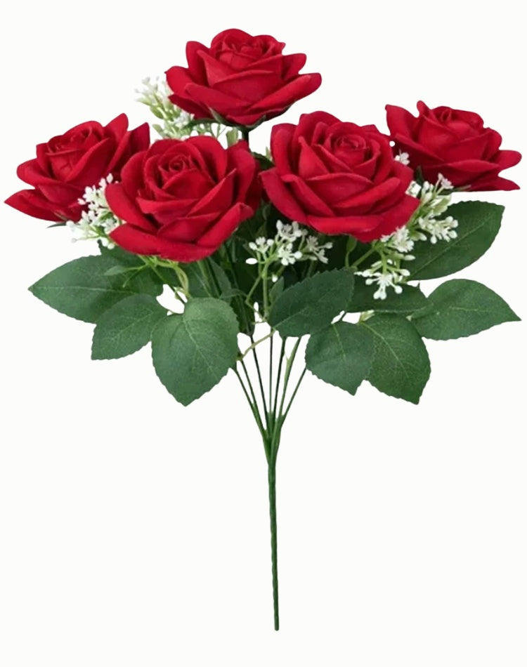 Buchet artificial deosebit cu 7 trandafiri catifelati rosu intens 30 cm