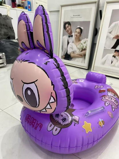 Colac inot copii cu fata 3D iepuras, manere si spatar, model gonflabil oval in culori variate, sigur si confortabil pentru piscina sau mare,