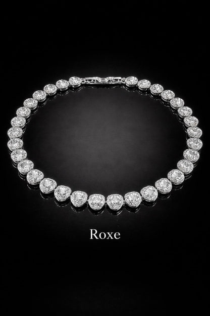 Colier ROXE argintiu elegant cu inimioare din cristale stralucitoare, design romantic premium, 40 cm