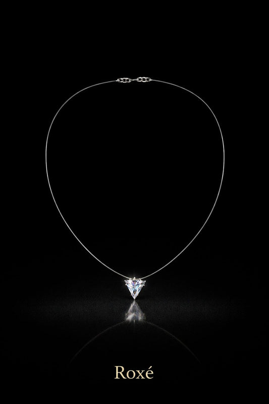 Colier Roxe cu pandantiv cristal triunghiular, 40 cm, reglabil – bijuterie elegantă damă
