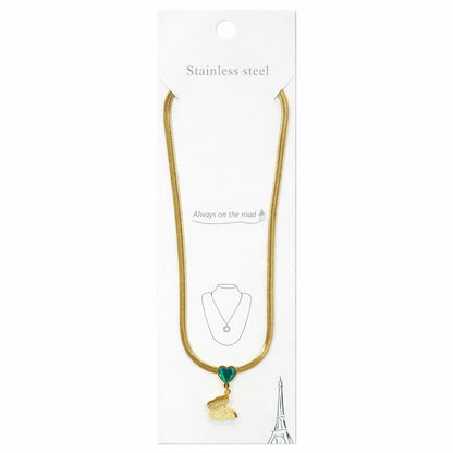 Colier Roxe cu pandantiv inimă verde și fluture auriu, 40 cm, reglabil – bijuterie elegantă