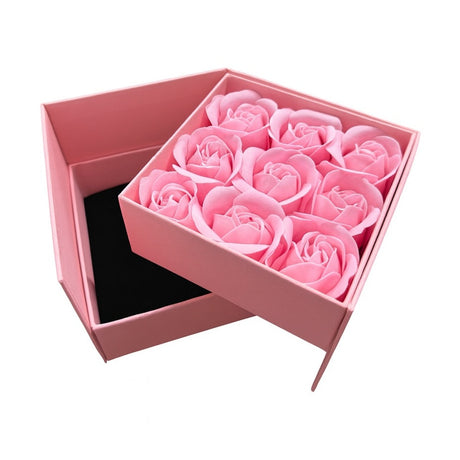 Cutie cadou 11x11x9.5 cm cu 9 trandafiri de sapun roz, aranjament elegant Forever Love