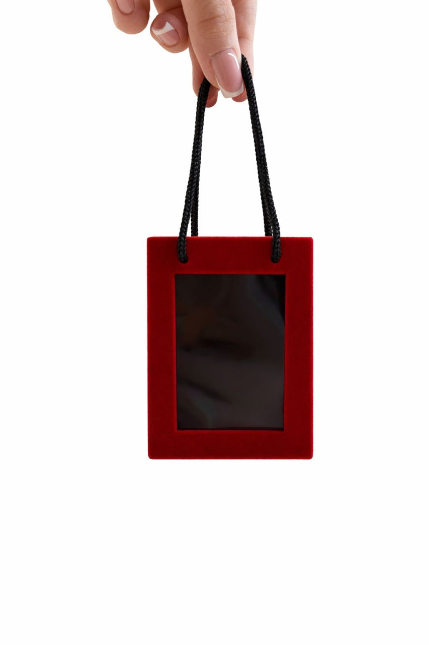 Cutie cadou din catifea rosie 6x9x3 cm cu fereastra si fundita, pentru bijuterii