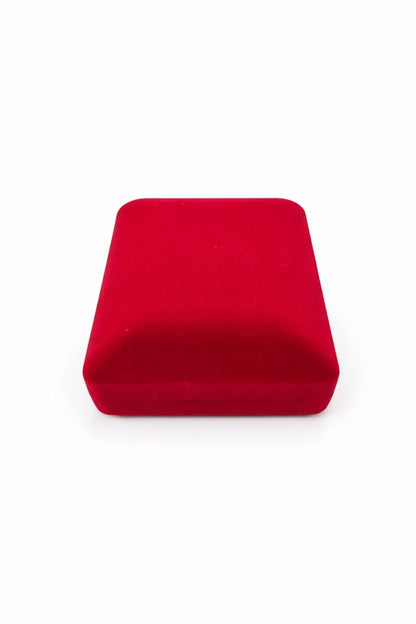 Cutie catifea rosie 8x6 cm cu interior negru, pentru bijuterii sau martisor