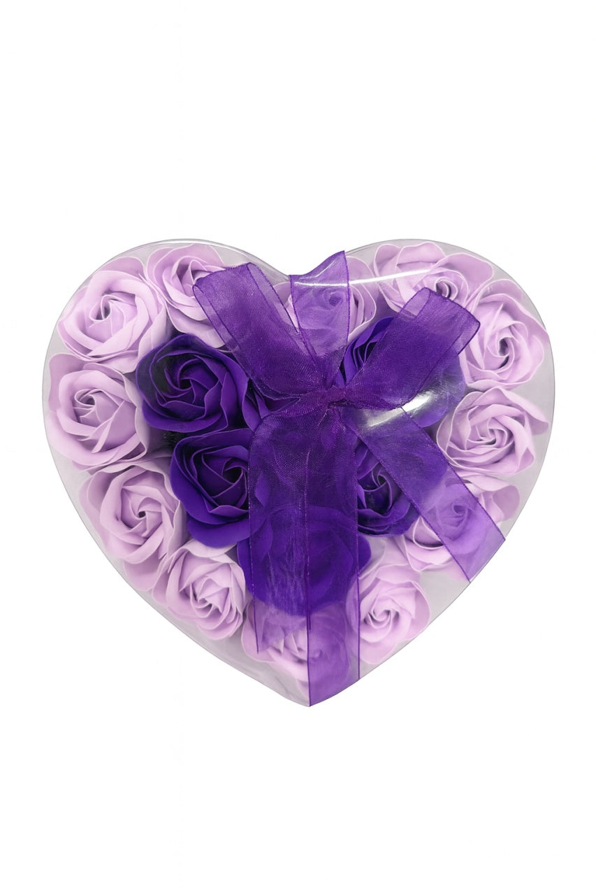 Cutie Inima cu 18 Trandafiri din Sapun Lila si Mov, Cadou Romantic Luxury 15x15 cm
