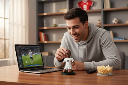 Figurina Ceramica Fotbalist , 13 cm, Model Colectie, Detalii Realiste