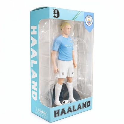 Figurina de colectie fotbalist cu minge, echipament albastru, 25 cm