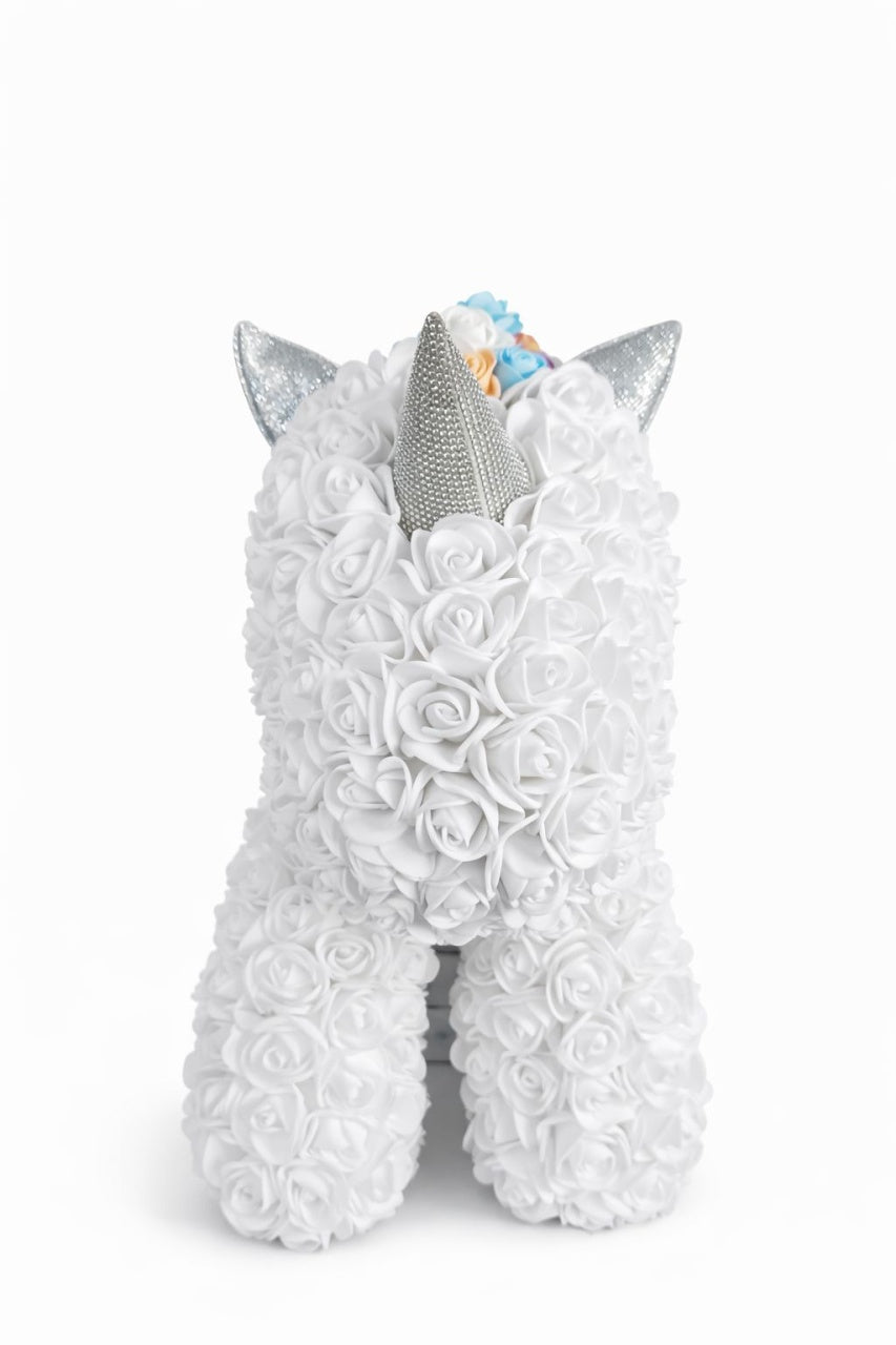 Figurina decorativa din trandafiri din spuma alba, cadou floral premium