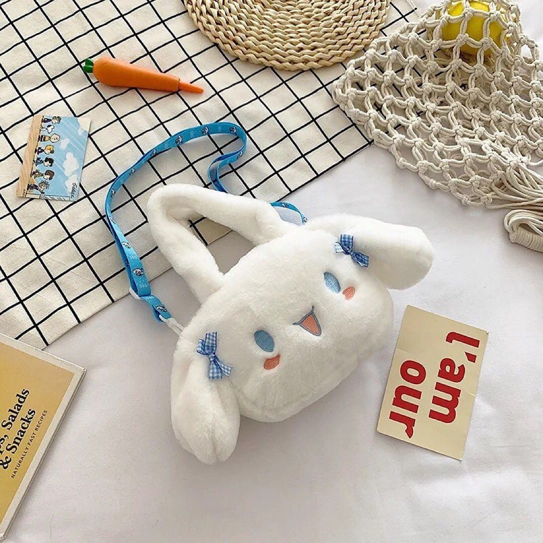 Geanta Pufos Cinnamoroll Fete, Model Kawaii cu Urechi 3D si Fundita, 25x20 cm