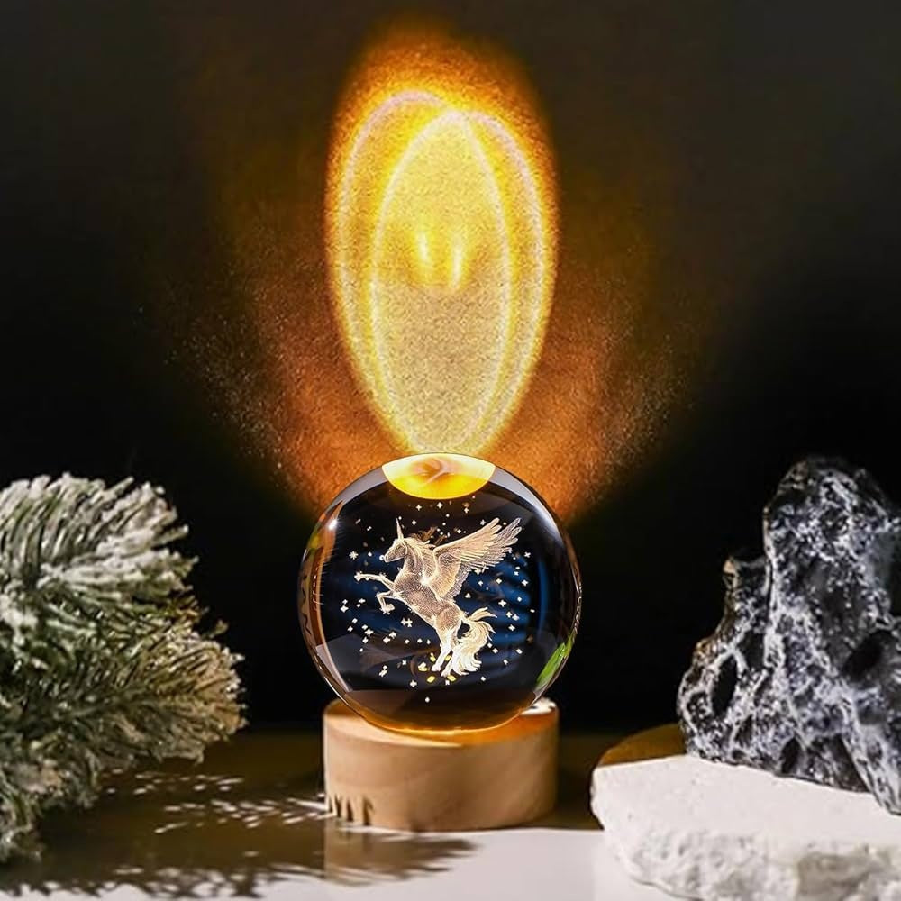 Glob Cristal 3D Unicorn Magic cu LED, 10 cm, Baza Lemn, Decor Fantasy