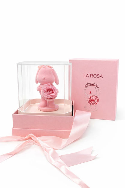 Iepuras cu trandafir in vitrina 22x15x15 cm, 1kg cu sertar bijuterii si punga cadou