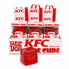 Jucărie Antistres NeeDoh Nice Cube Roșu – Cub Squishy Super Moale pentru Relaxare și Reducerea Stresului