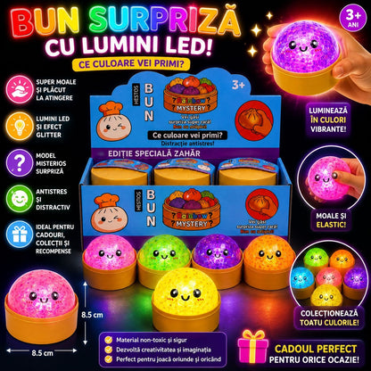 Jucărie Antistres Squishy Dumpling cu Lumini LED, Sclipici și Bile Gel 8,5 cm – Surpriză Colorată pentru Copii