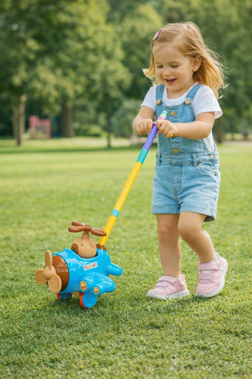 Jucarie de impins avion cu animalut, elice rotativa, multicolor, maner ergonomic