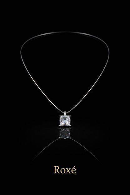 Lantisor invizibil Roxe reglabil 36cm cu pandantiv cristal patrat elegant