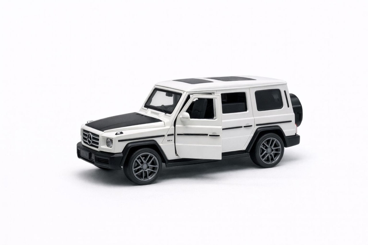 Masina metalica SUV alba 1:36 pull back cu usi functionale