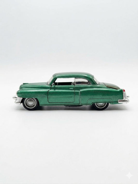 Masinuta metalica clasica retro verde, die cast, 15.5x7 cm