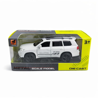 Masinuta metalica SUV alb off road, die cast, 15.5x7 cm, model realist cu usi functionale
