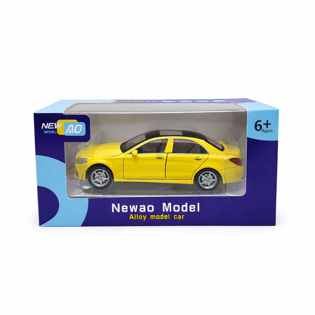 Masinuta sedan aliaj metalic scara aproximativa, galben cu acoperis negru, 6 ani+