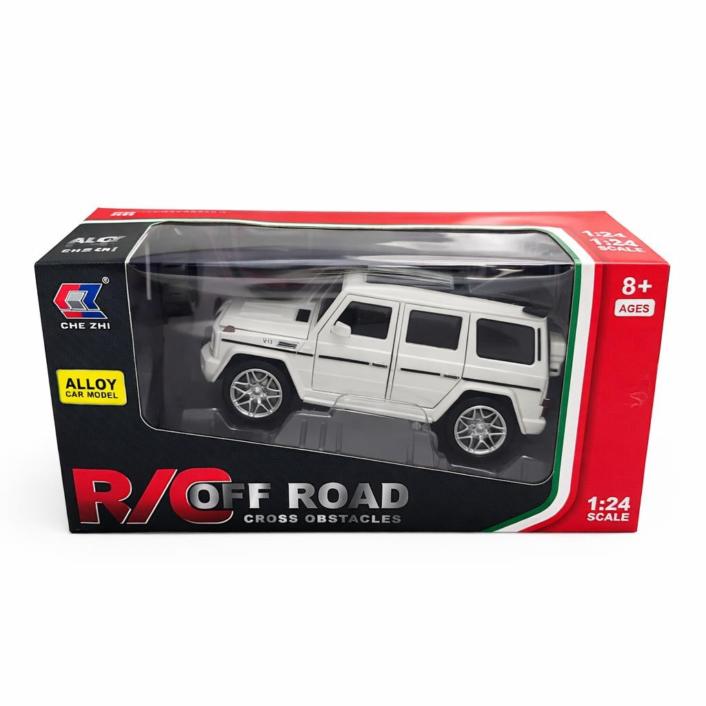 Masinuta SUV radiocomandata, model premium, scara 1:24, metal, alb cu auriu