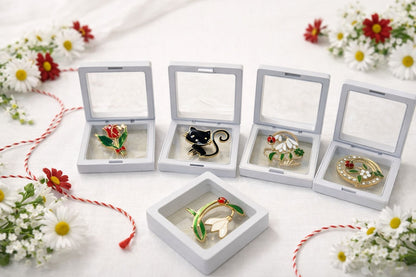 Oferta 9 brose modele mixte de 4 cm in cutie eleganta alba de 7x7 cm
