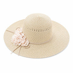 Palarie de vara eleganta bej cu floare decorativa pentru plaja si vacante